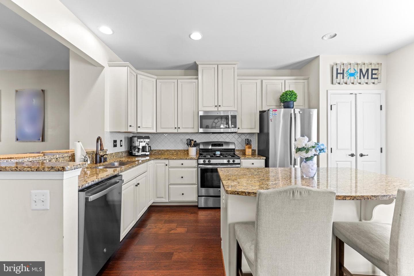 549 Fox River Hills Way photo 4