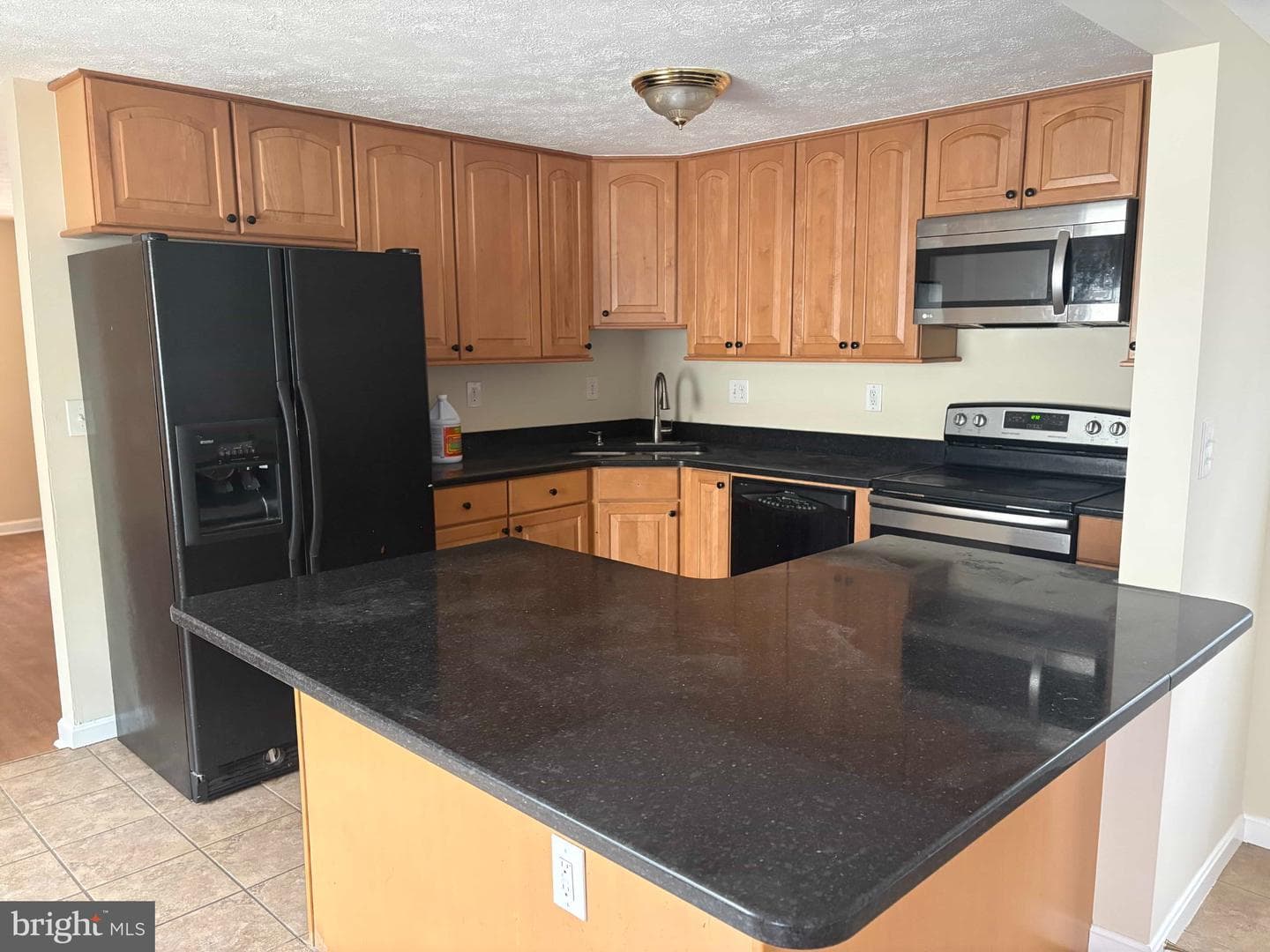 1450 Gesna Dr photo 5