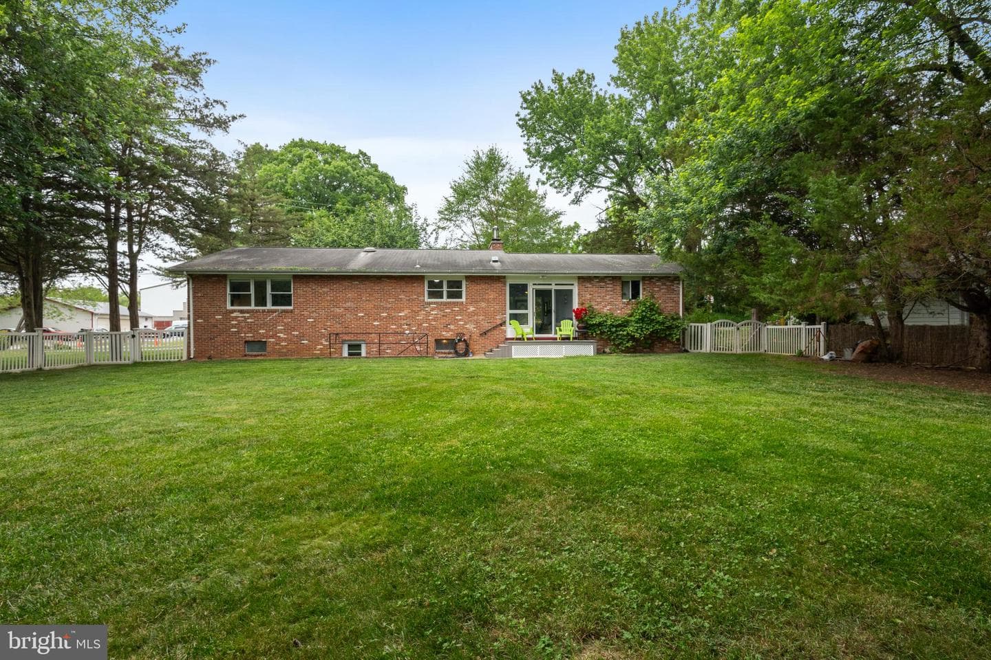 105 Mansion Drive photo 4