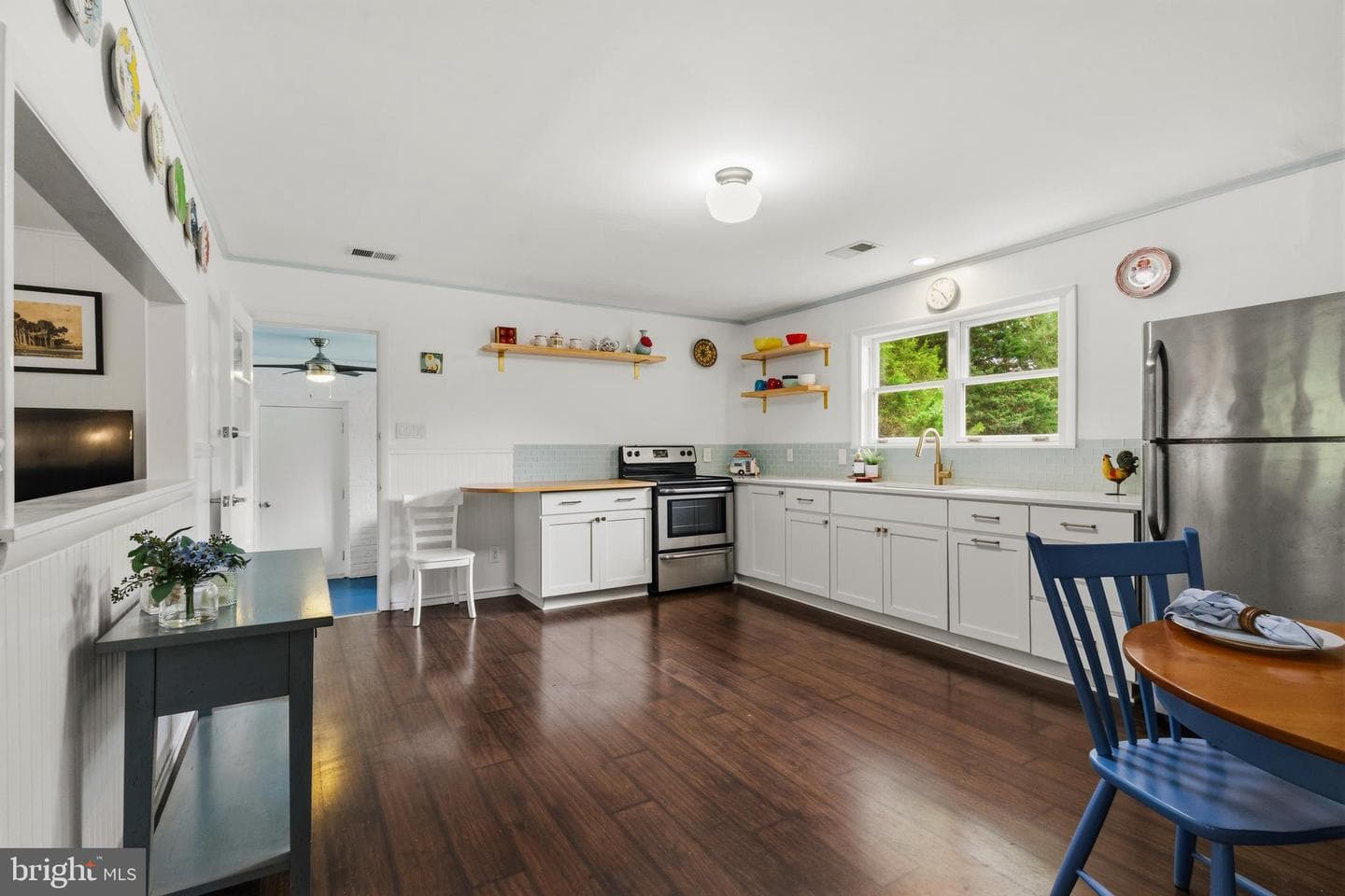 105 Mansion Drive photo 8