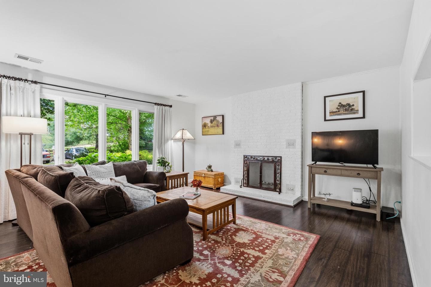 105 Mansion Drive photo 9