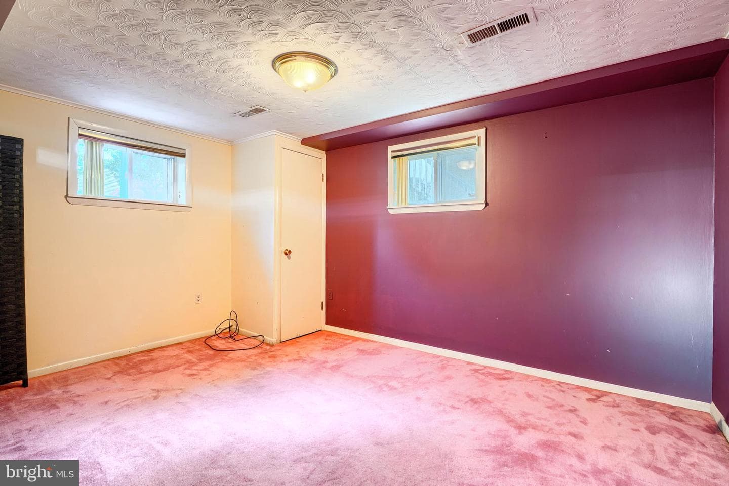 212 Evans Street photo 29