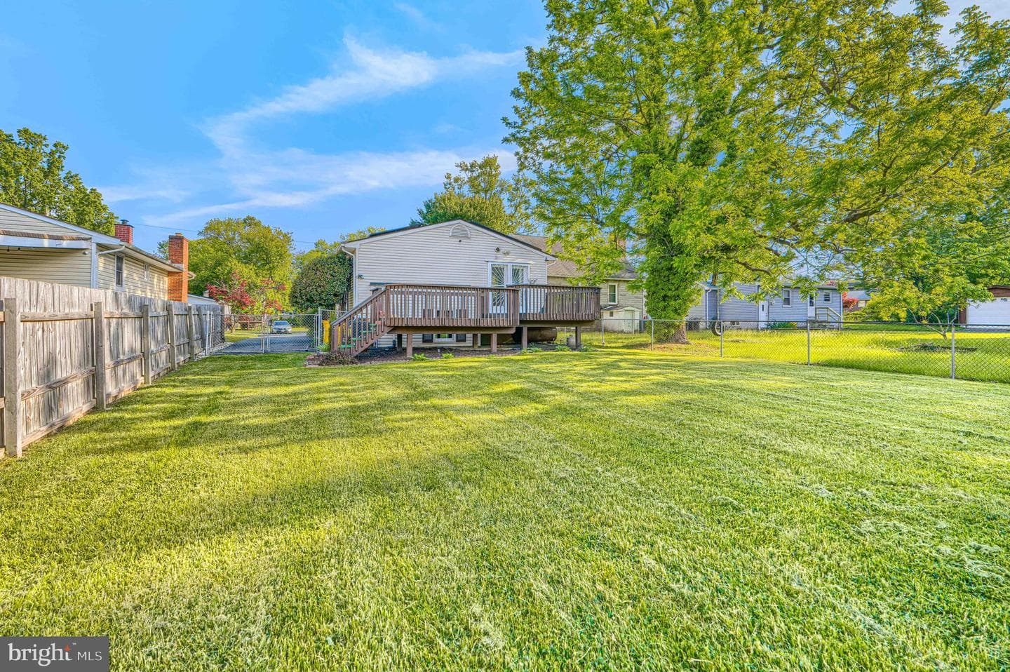 212 Evans Street photo 37