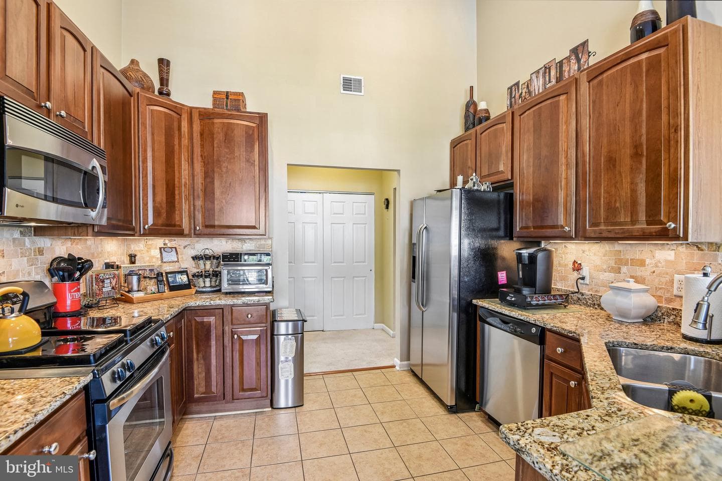 1013 Samantha Lane #401 photo 14