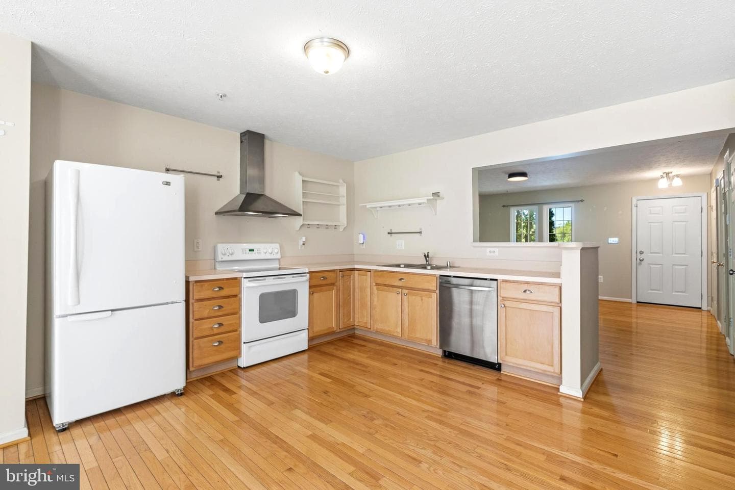 2577 Blue Water Blvd photo 7
