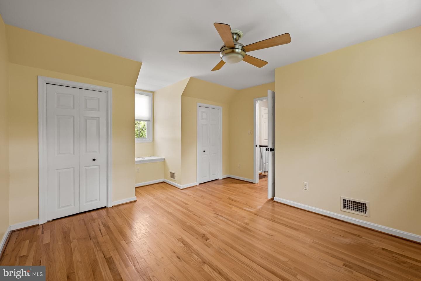 467 Yorkshire Drive photo 28