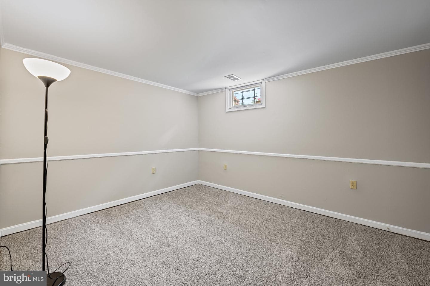 467 Yorkshire Drive photo 33