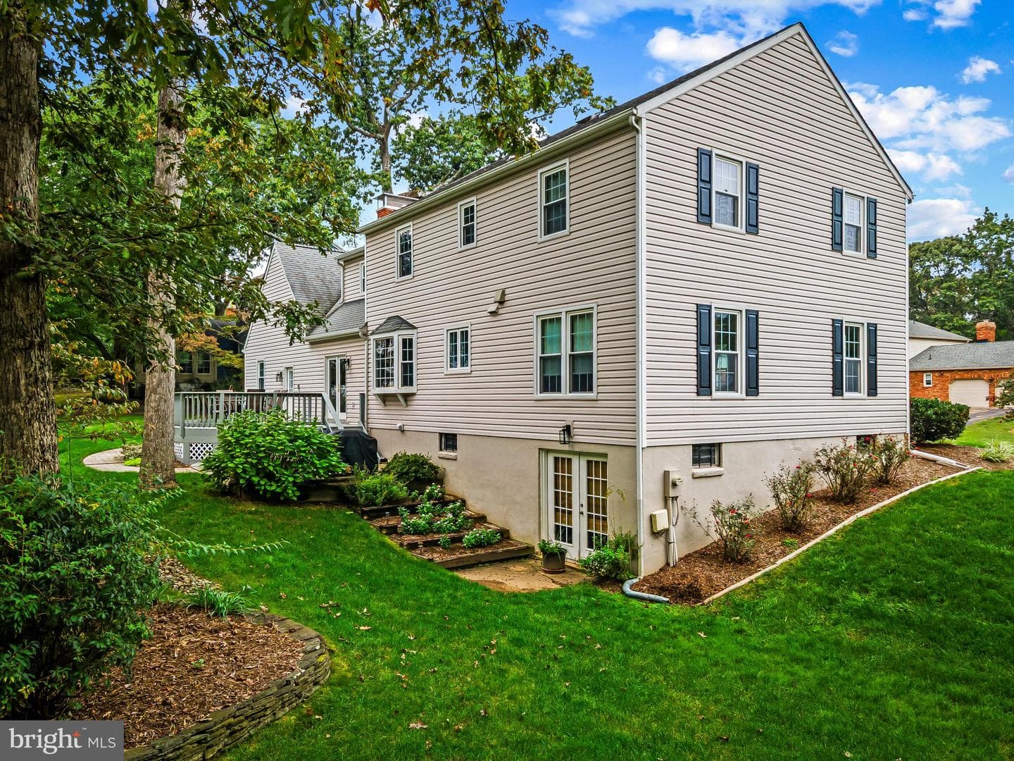 467 Yorkshire Drive photo 43