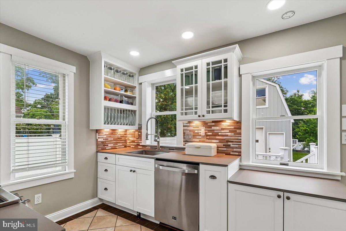 12 Linden Avenue photo 14
