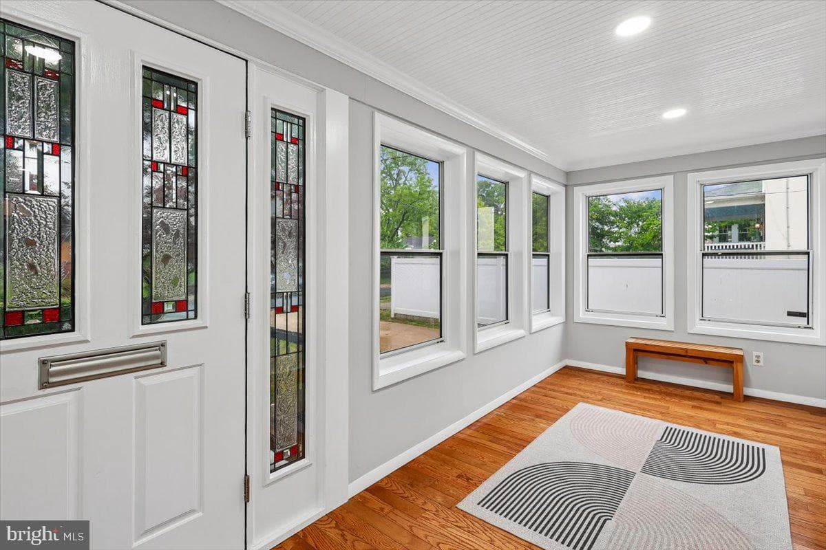 12 Linden Avenue photo 22