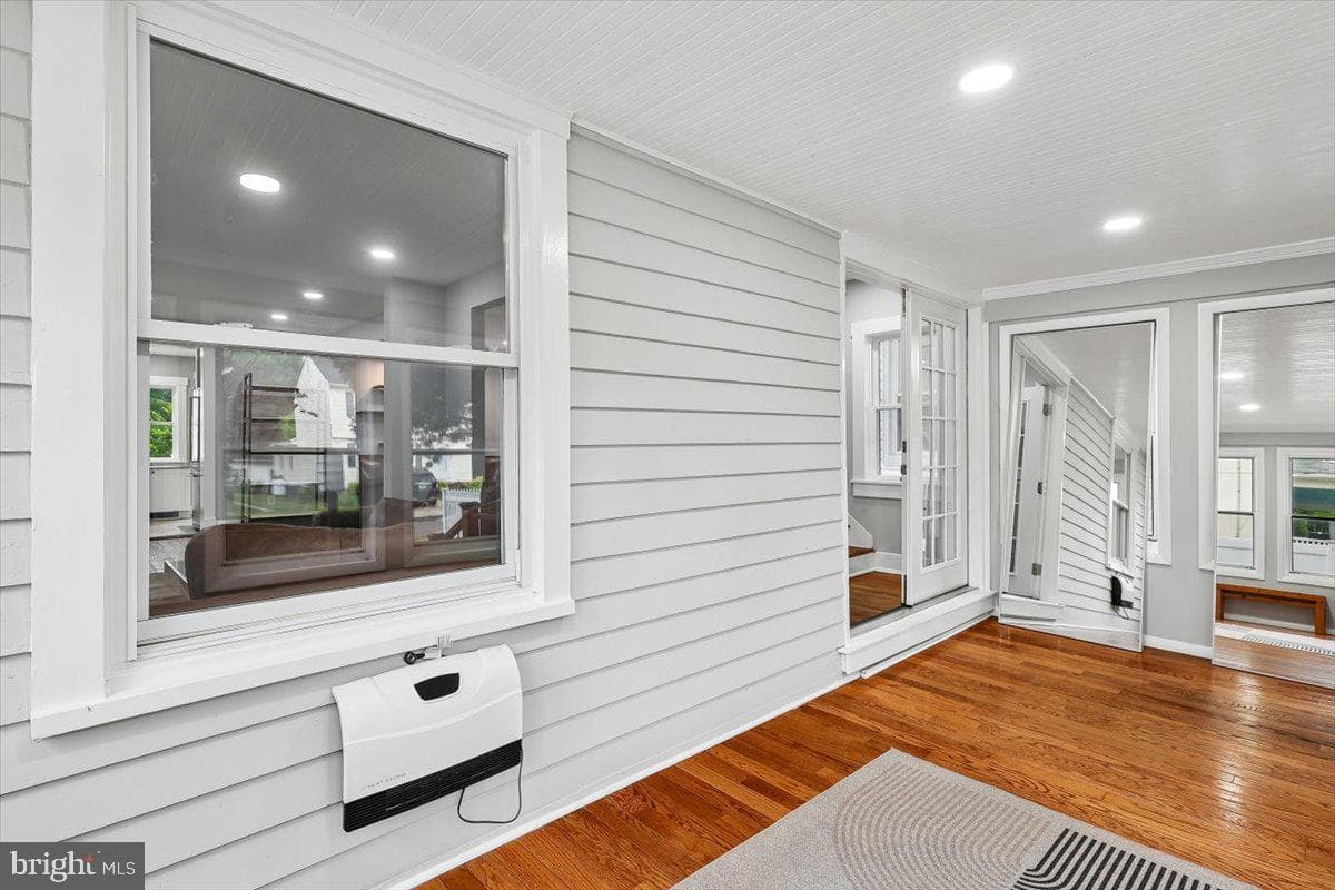 12 Linden Avenue photo 24