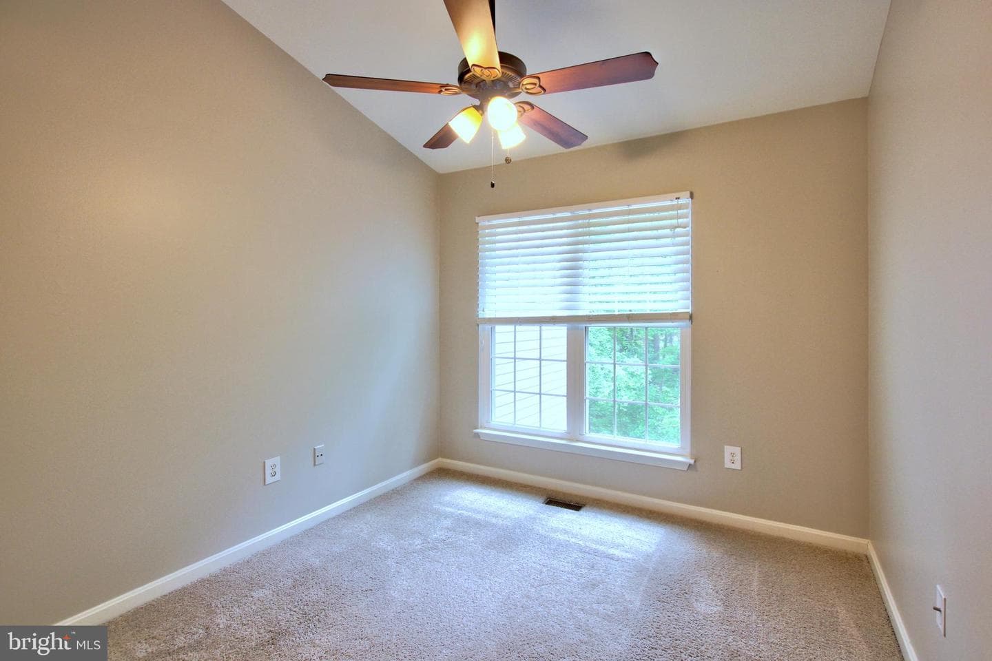 2244 Commissary Circle photo 23
