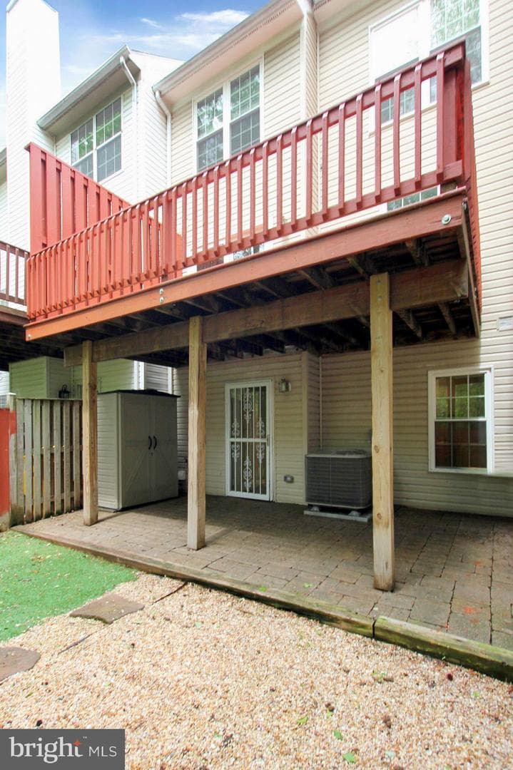 2244 Commissary Circle photo 39