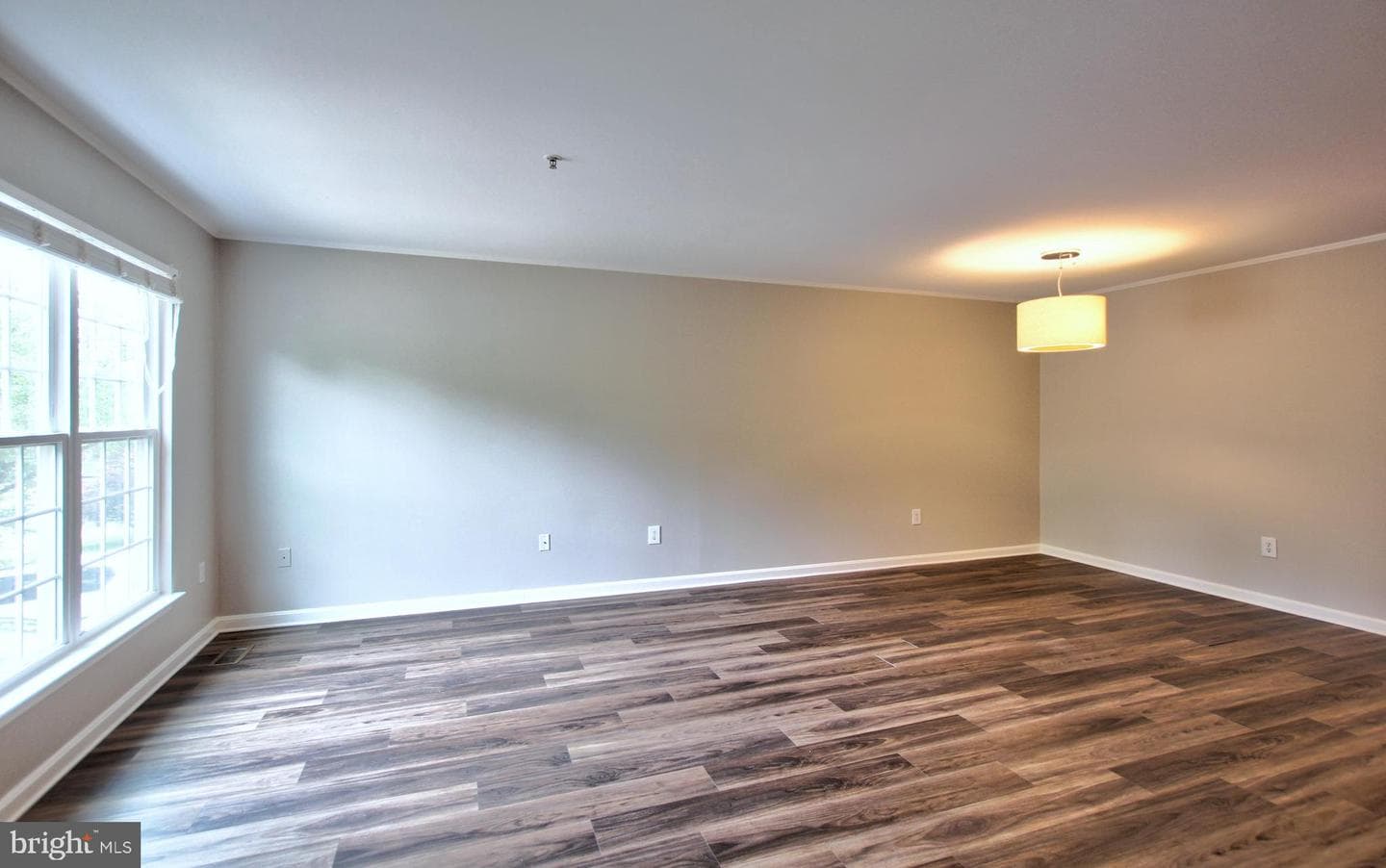 2244 Commissary Circle photo 6