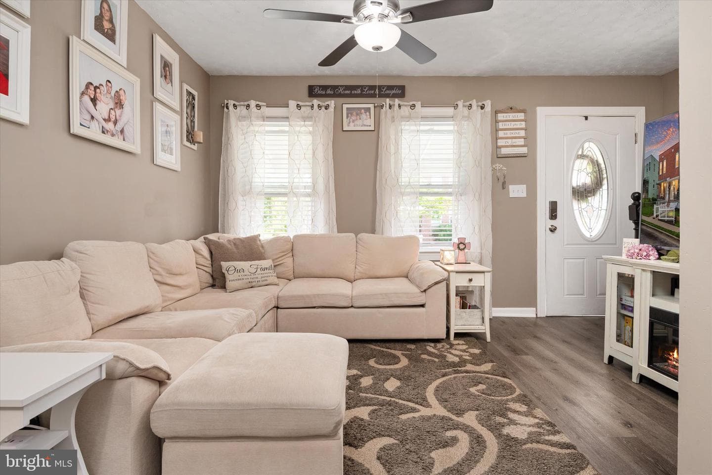 5208 Patrick Henry Dr photo 4