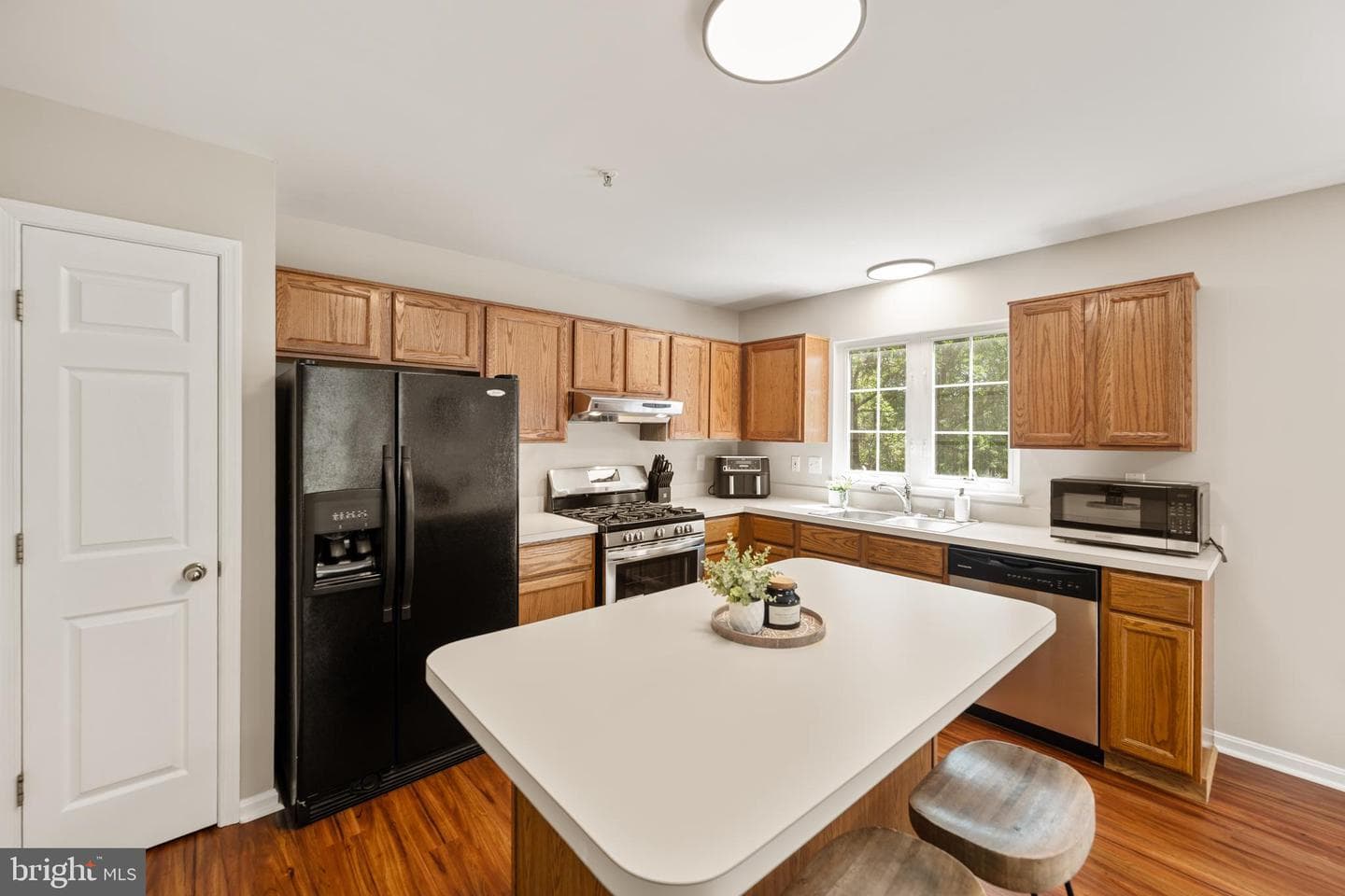 209 Edge Creek Lane photo 4