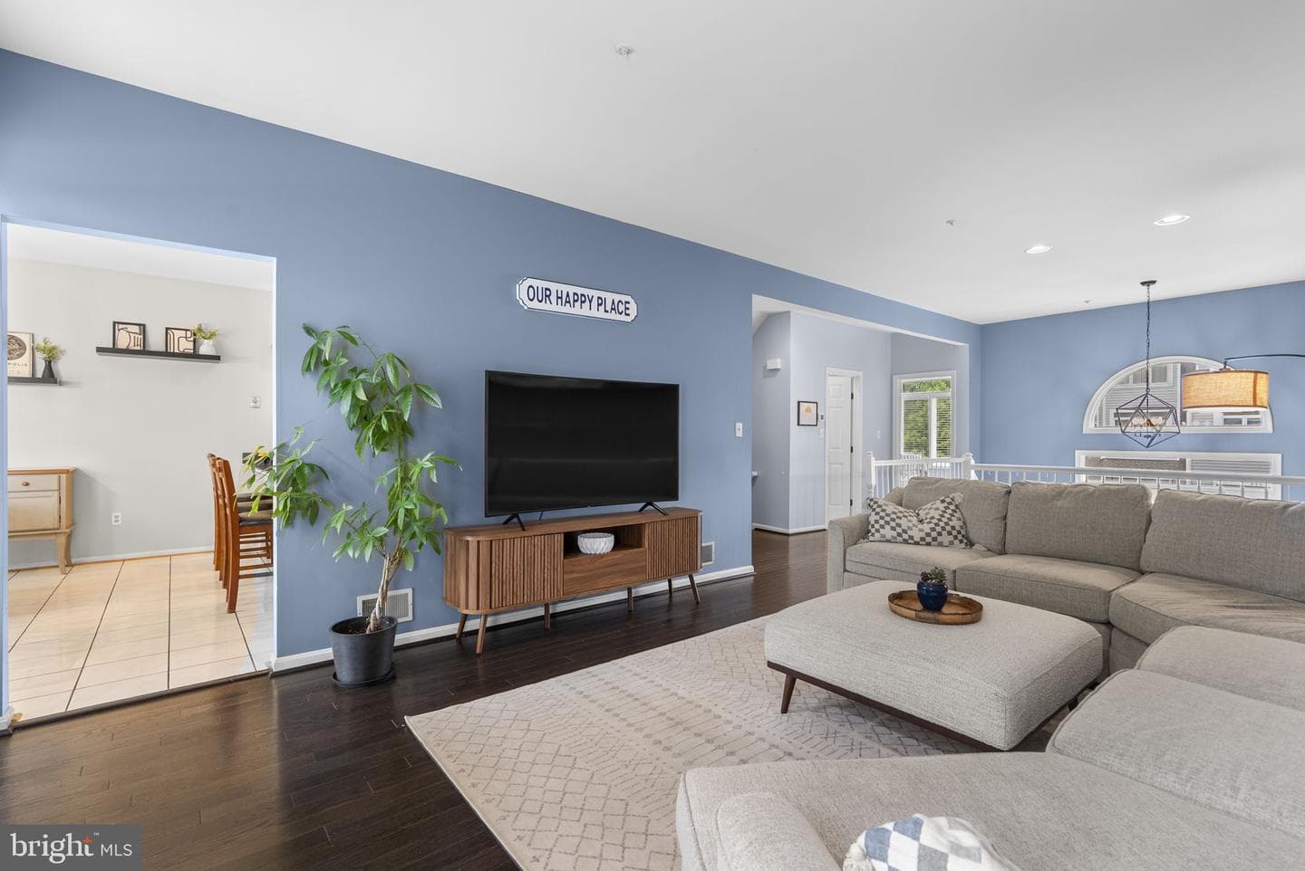 617 Martingale Lane photo 8