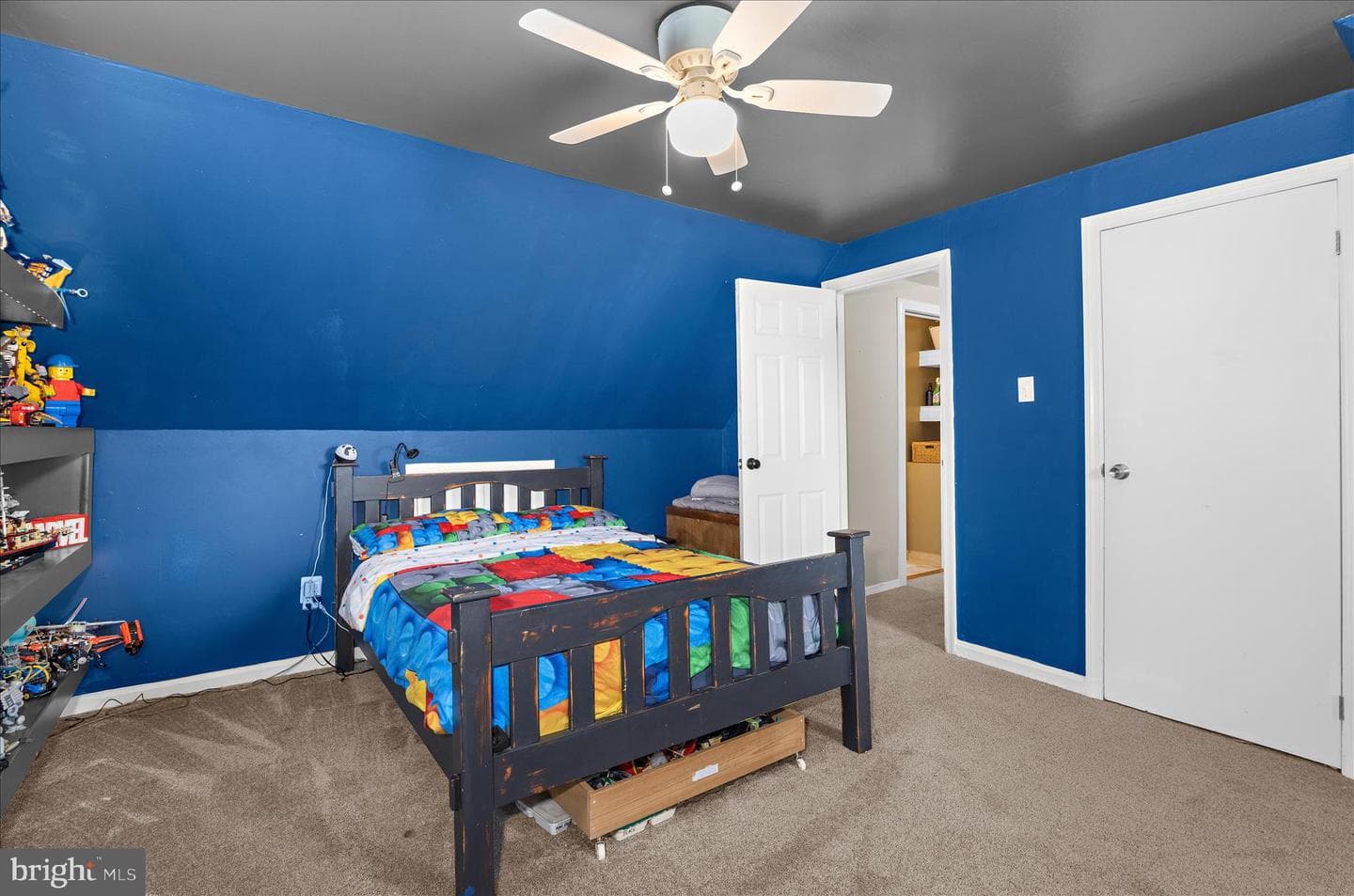 16 Virginia Avenue photo 21