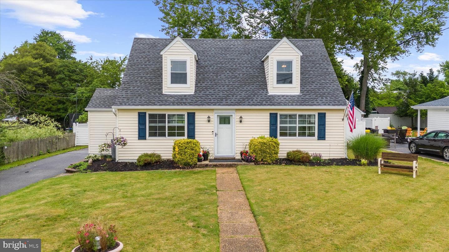 16 Virginia Avenue photo 4