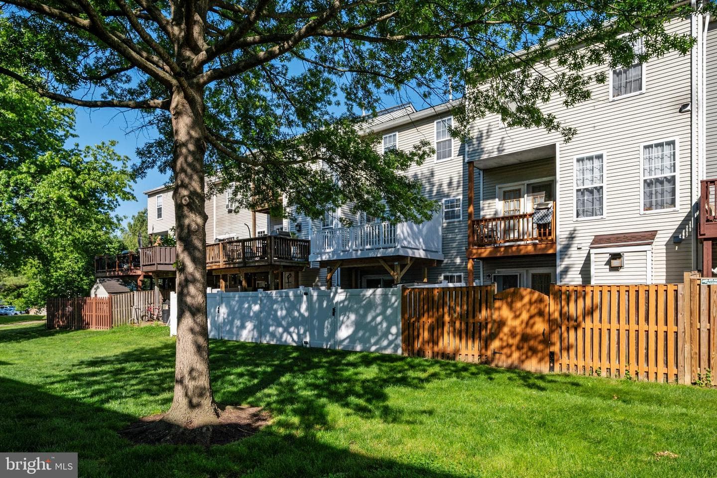 2333 Manomet Court photo 34