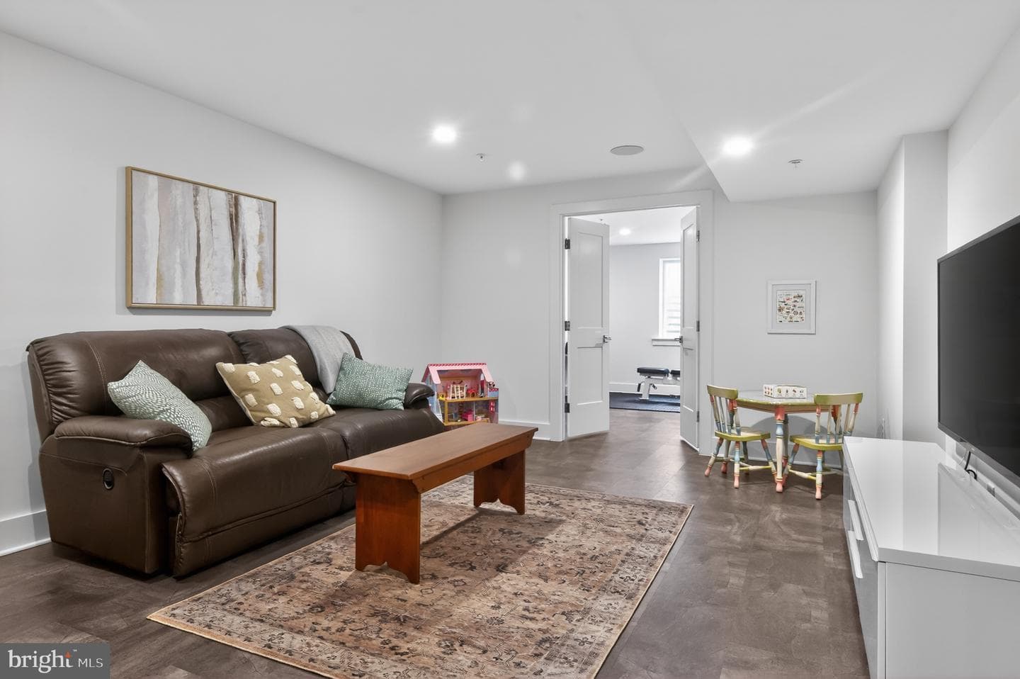 111 Ellershaw Court photo 49