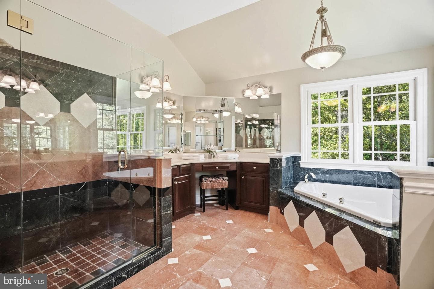 982 Stonington Drive photo 40