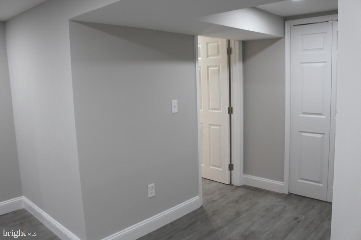 7967 Foster Avenue photo 24
