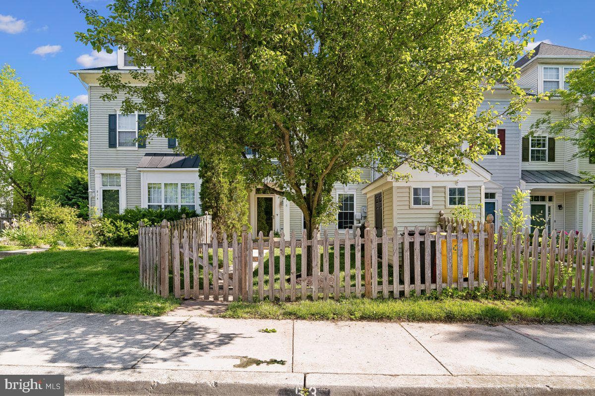 816 Estuary Drive photo 3