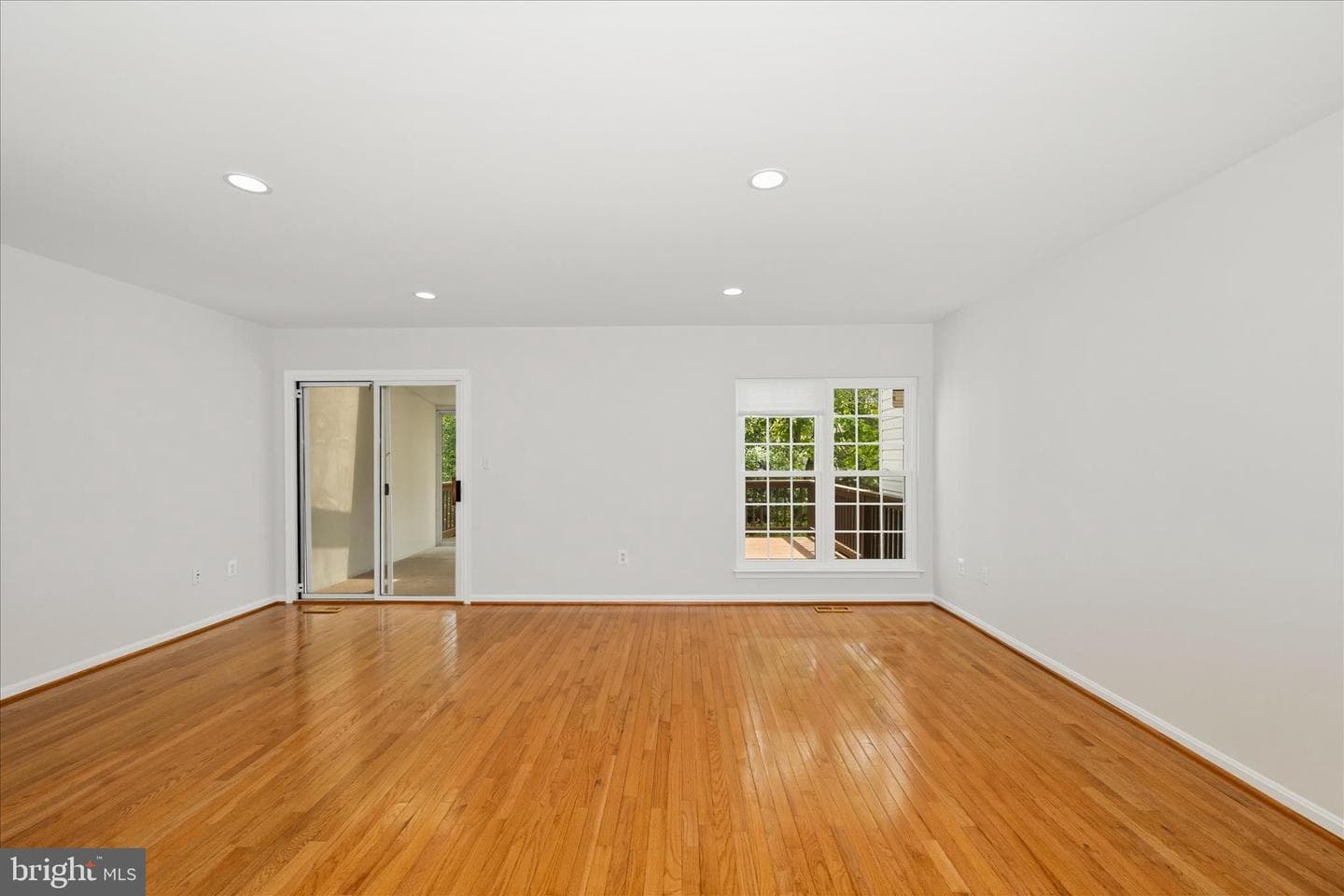 2211 Commissary Circle photo 7