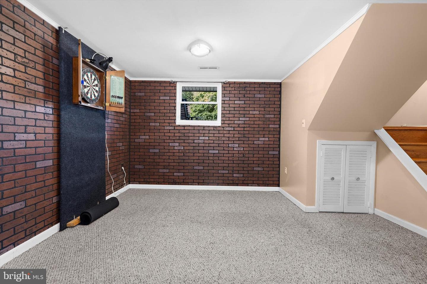 8249 Victoria Road photo 19