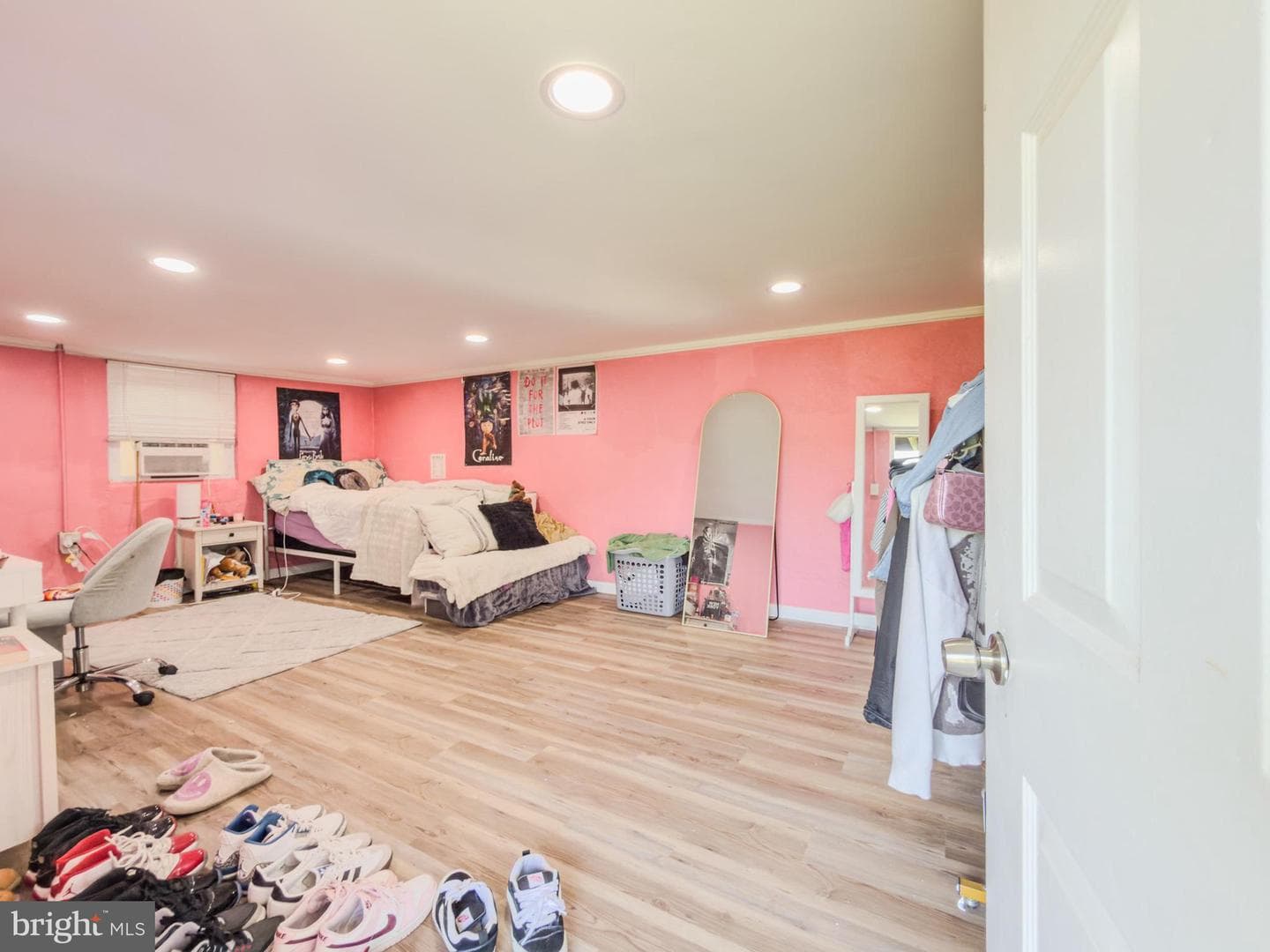 292 Mackintosh Drive photo 40
