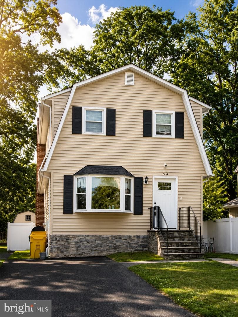 1906 Woodsboro Place, Edgewater