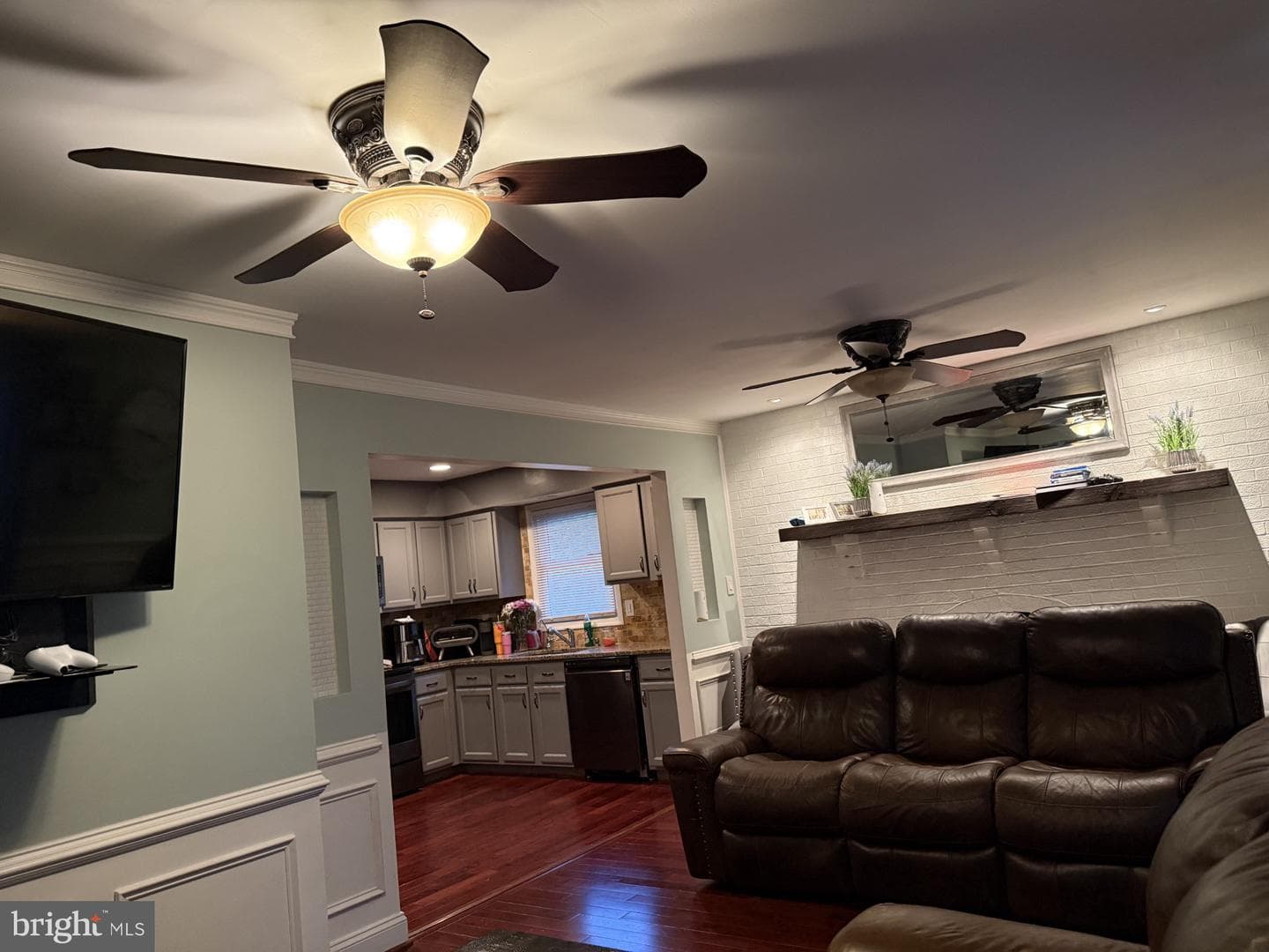 1906 Woodsboro Place photo 11
