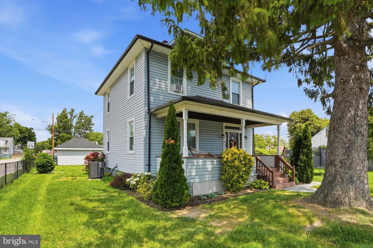 300 Townsend Avenue photo 3