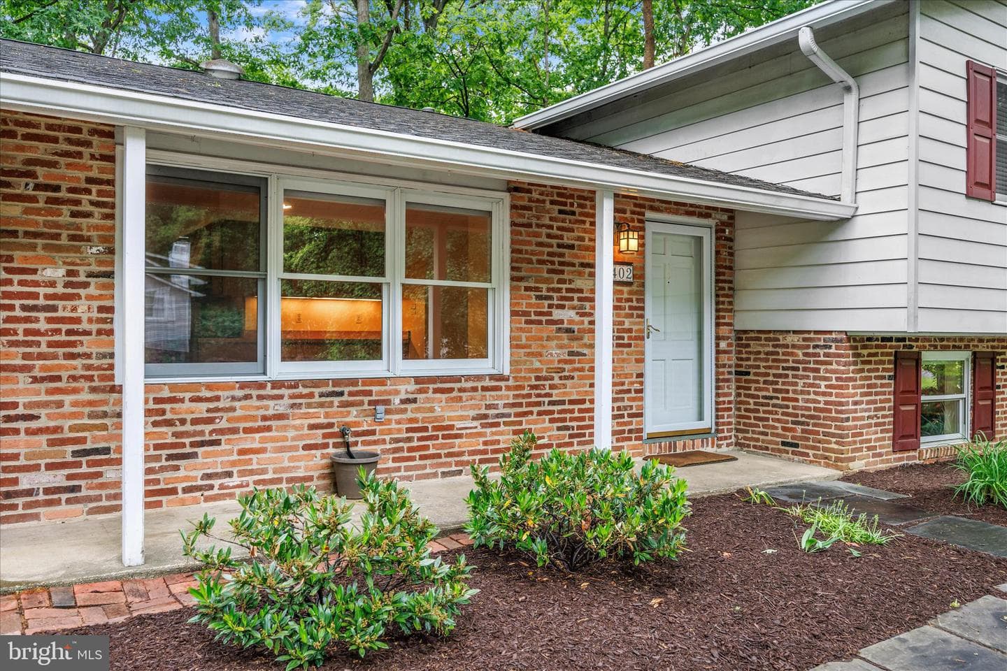 1402 Catlyn Place photo 3