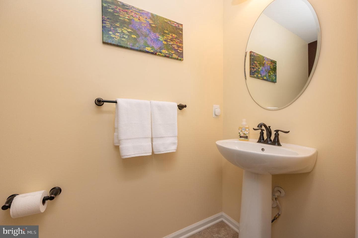8323 Pondview Drive photo 29