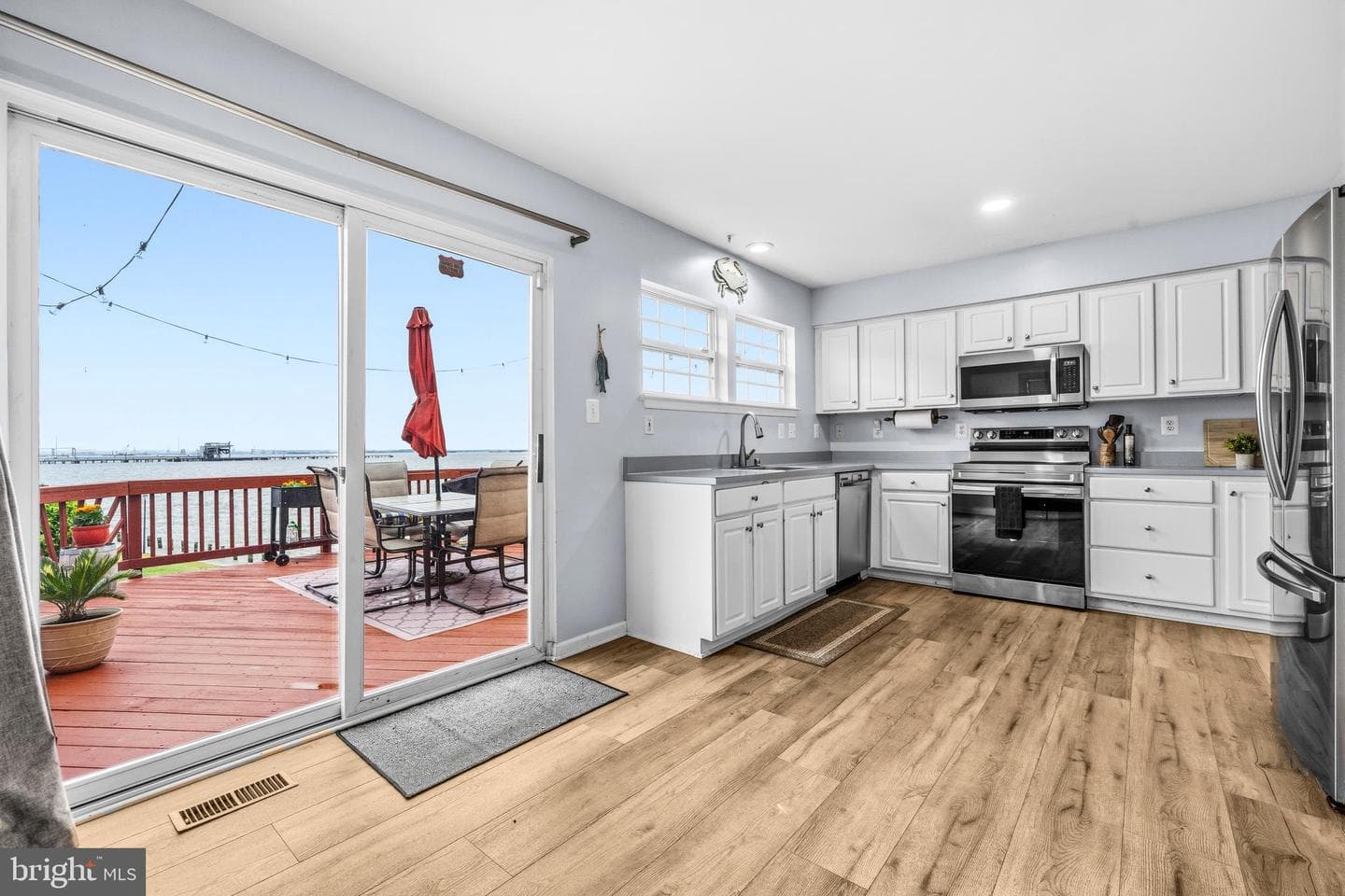 1360 River Bank photo 12