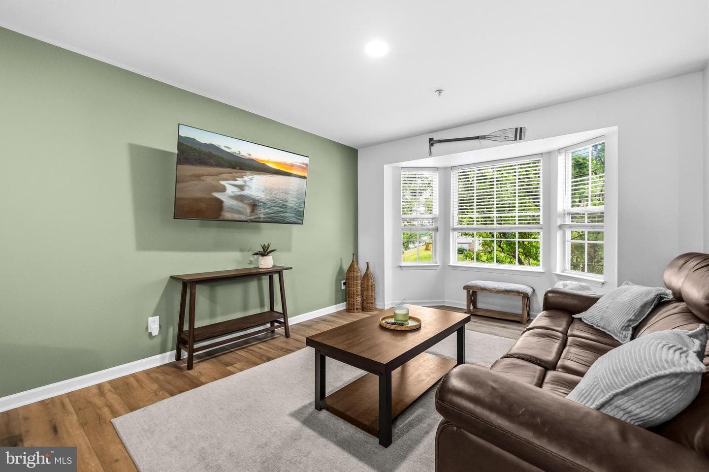1360 River Bank photo 4