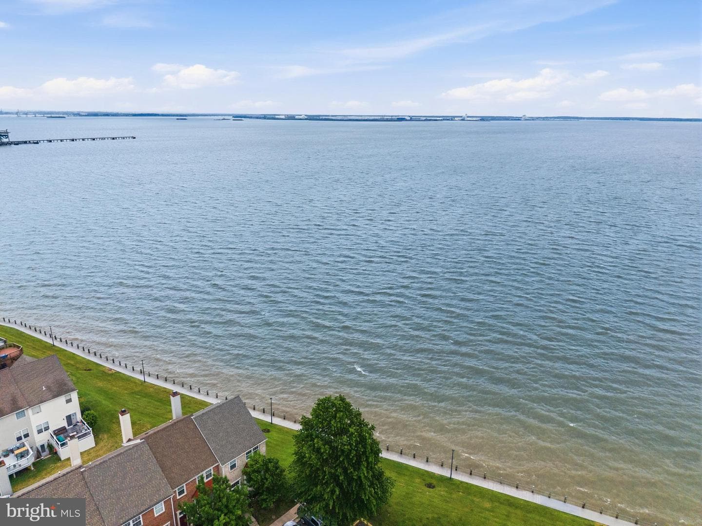 1360 River Bank photo 54