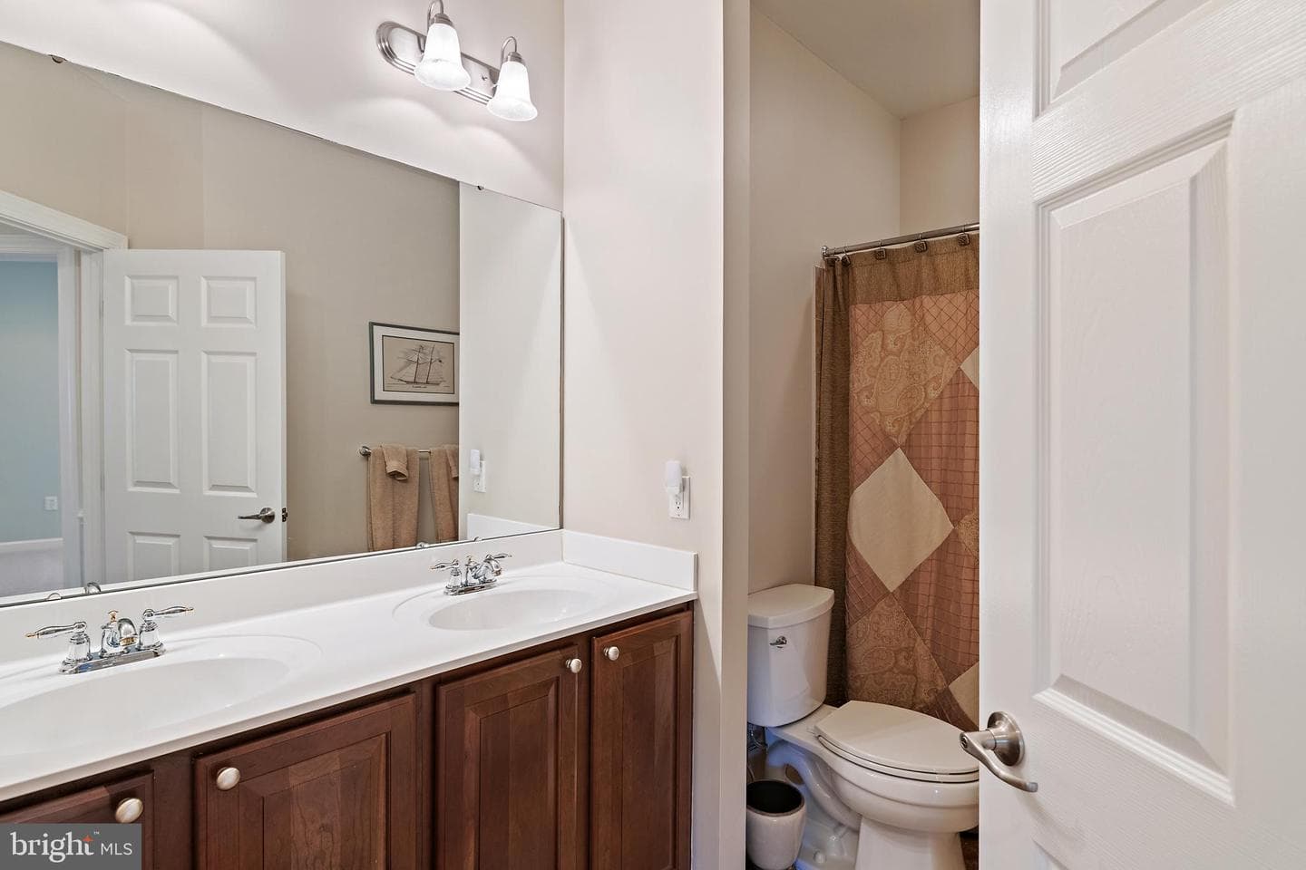 216 Bowen Court photo 35