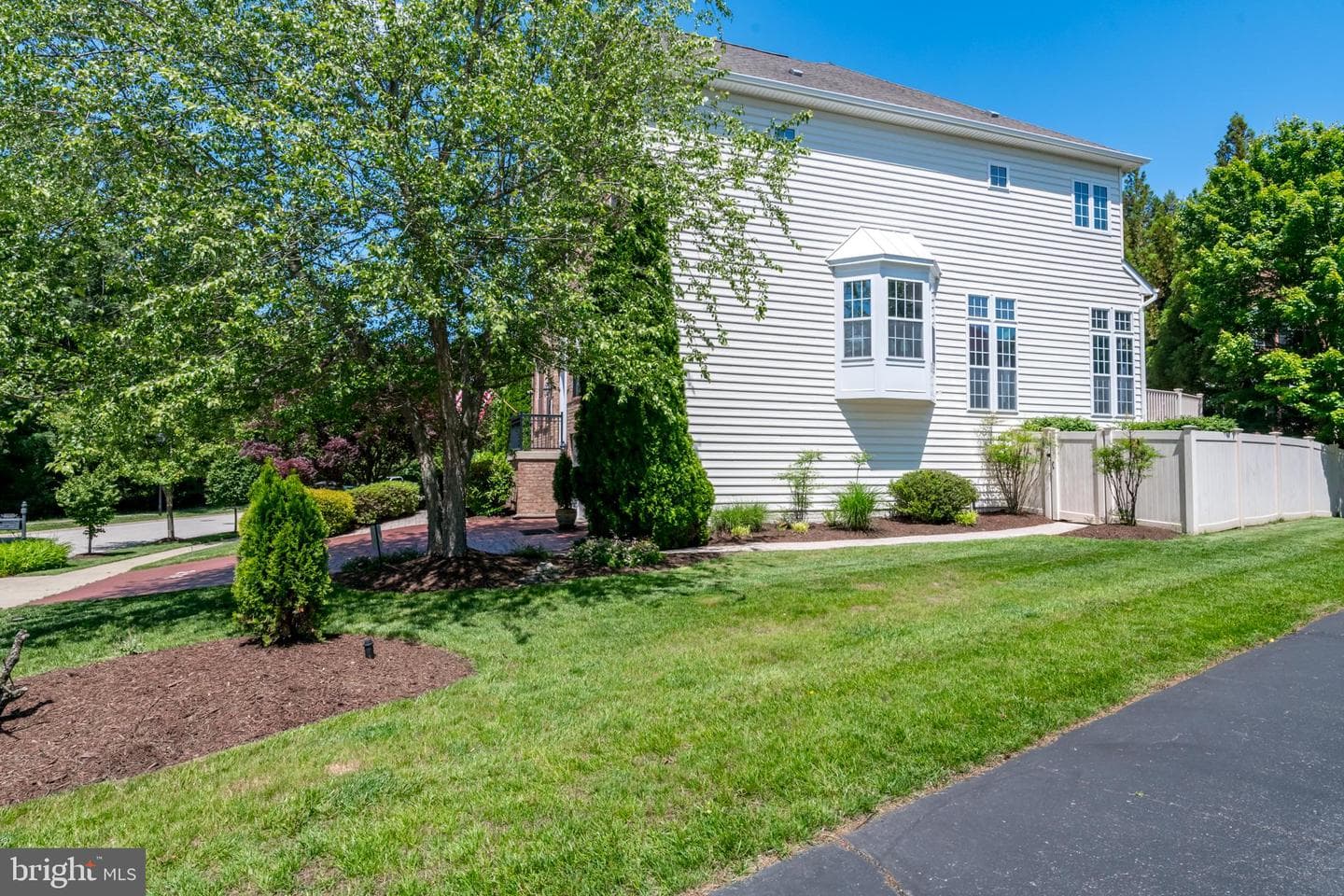 216 Bowen Court photo 50