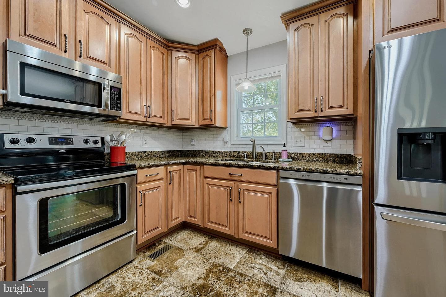 8105 Beverly Road photo 12
