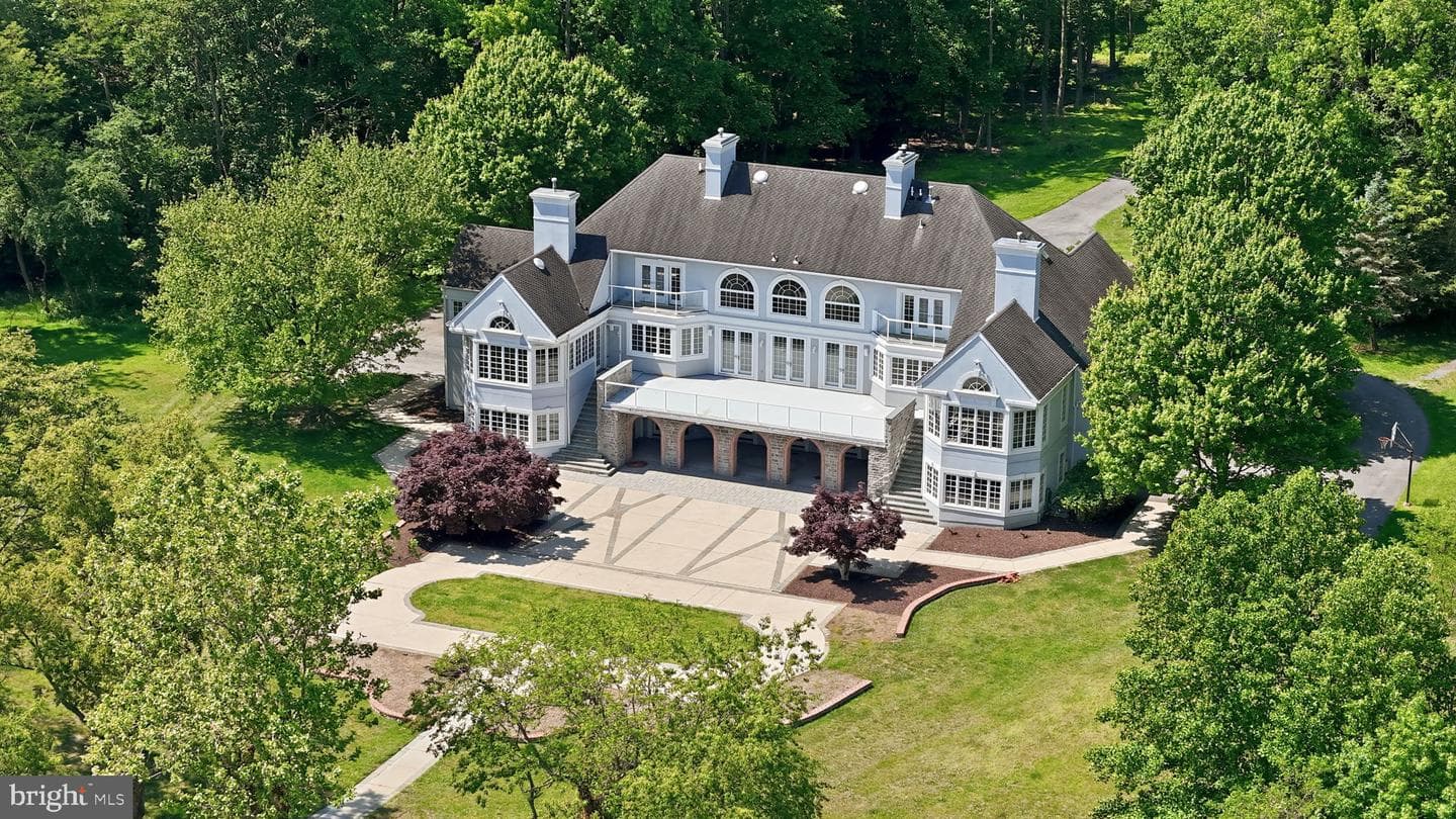 2562 Carrollton Road, Annapolis