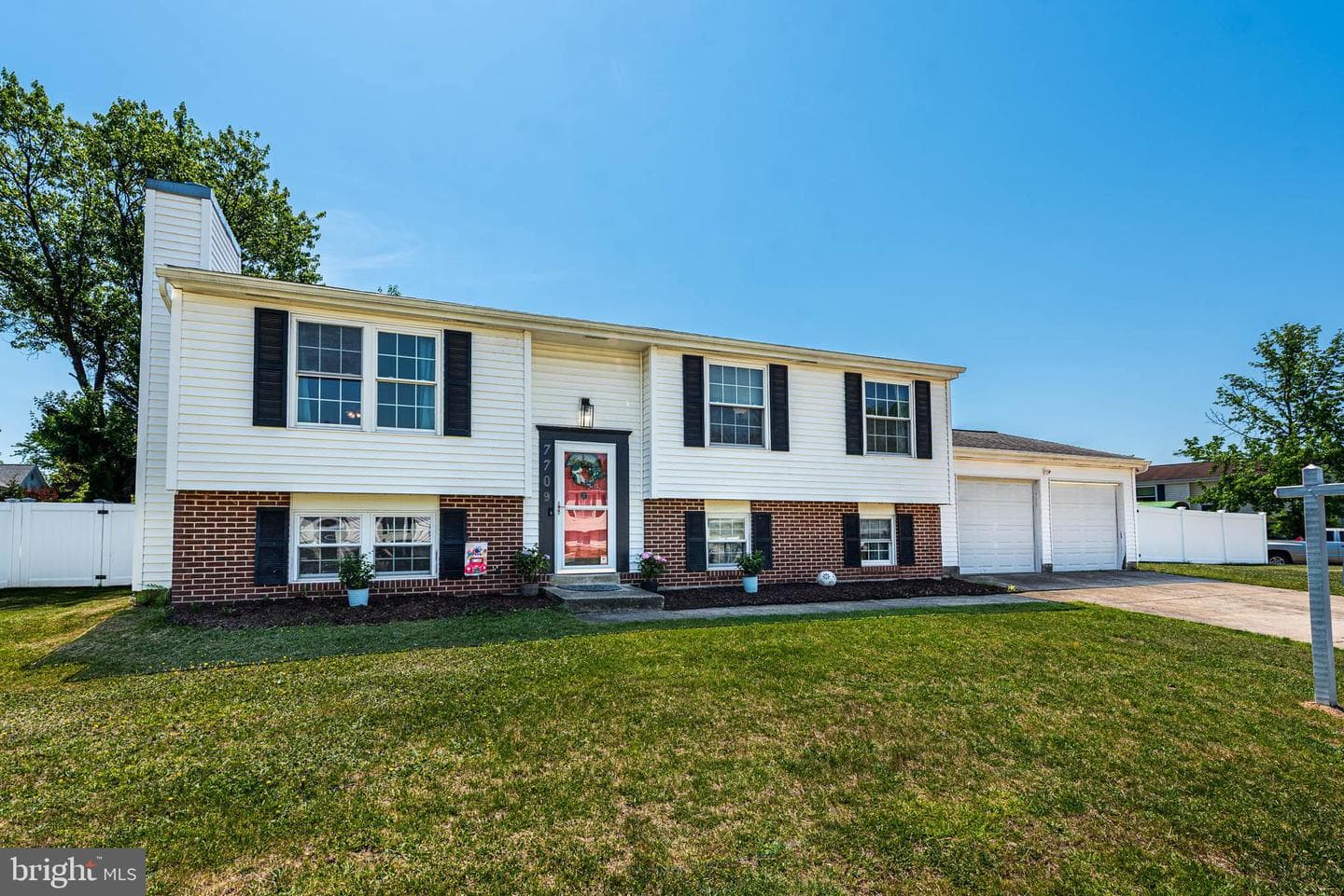 7709 Siden Drive photo 37