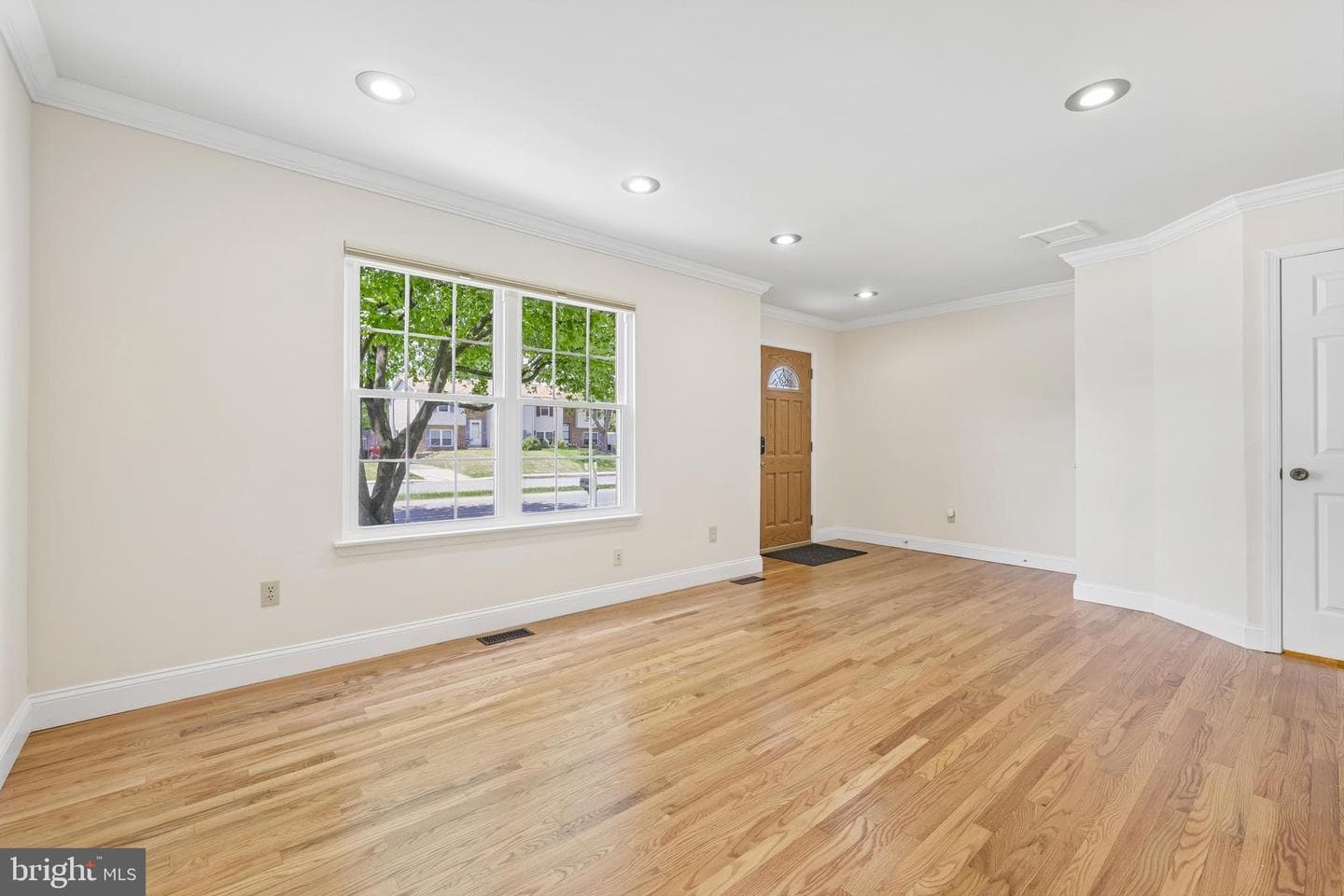7961 Oakwood Road photo 8