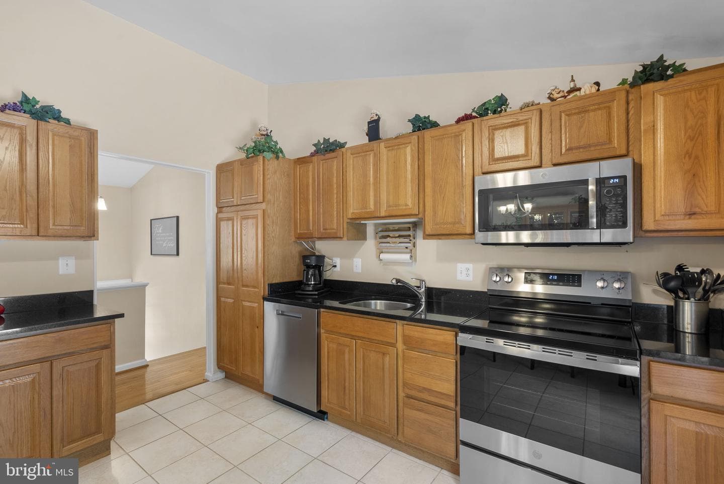 809 Brechin Garth photo 16
