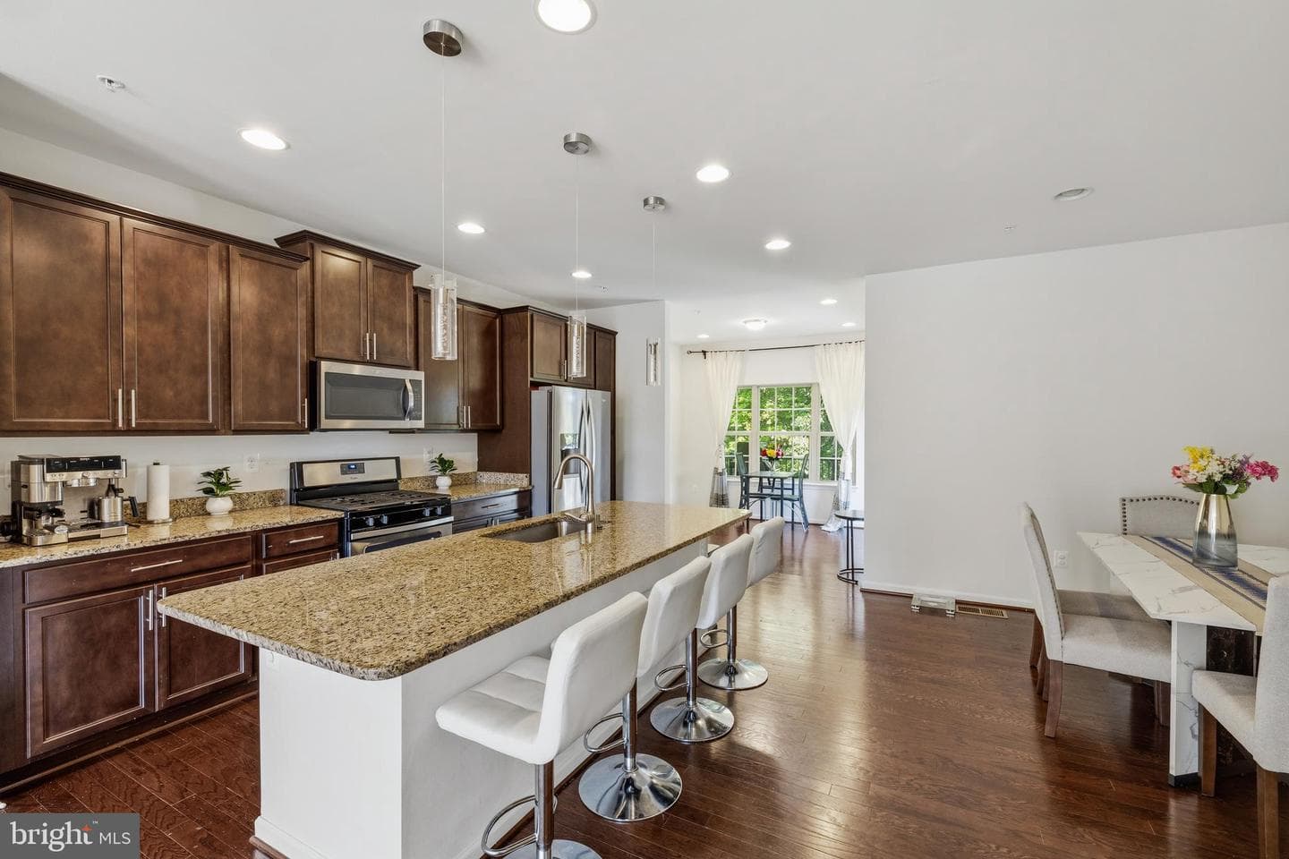 7902 Moss Brook Court photo 12