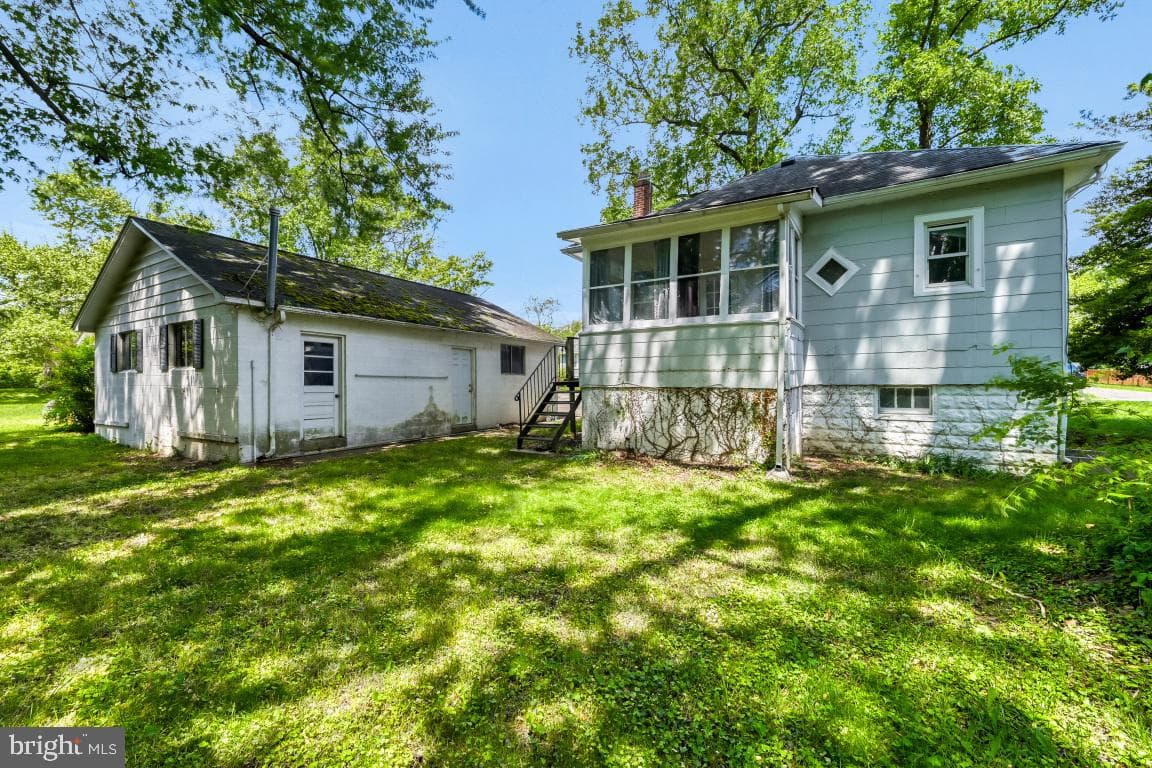 1 Eugenia Avenue photo 27
