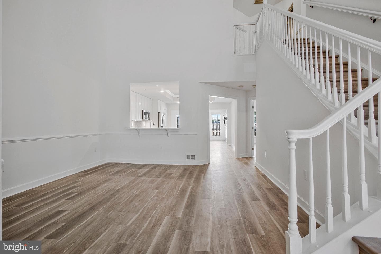 322 Hamlet Circle photo 6