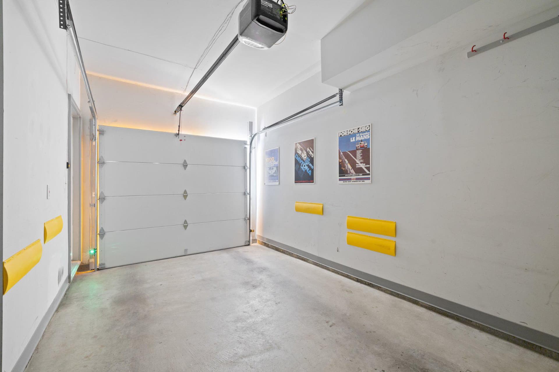 8328 Cloud Street photo 28